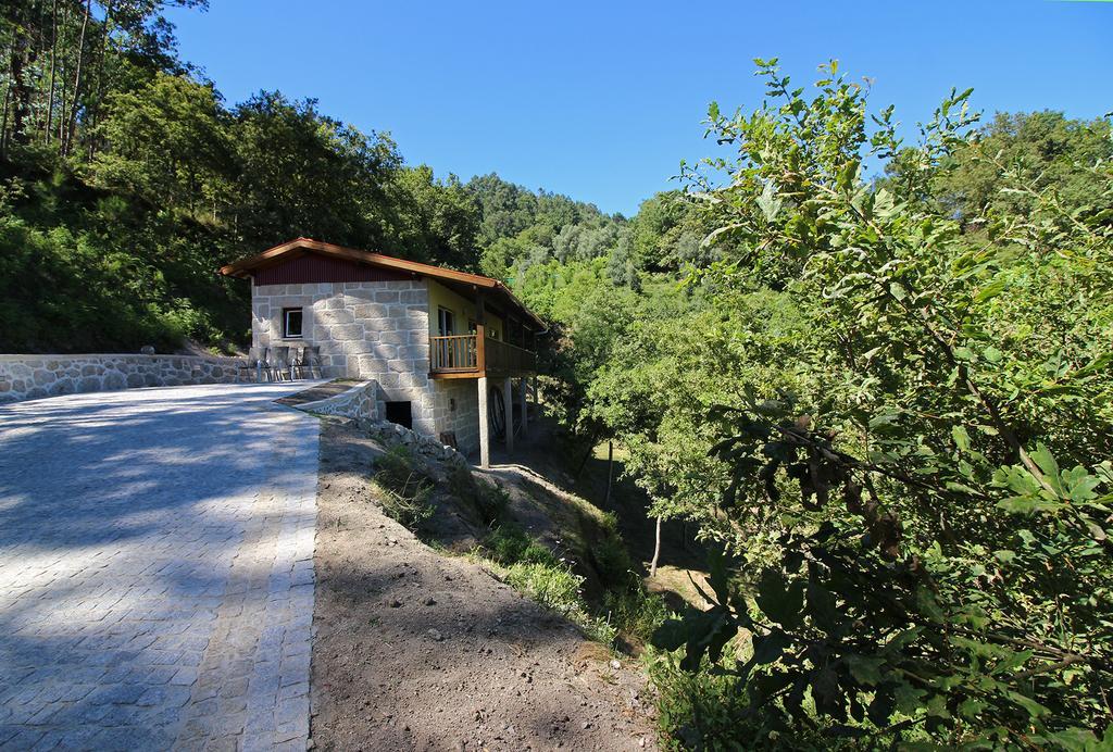 בית הארחה טראס דה בורו 	Encostas Da Torre מראה חיצוני תמונה