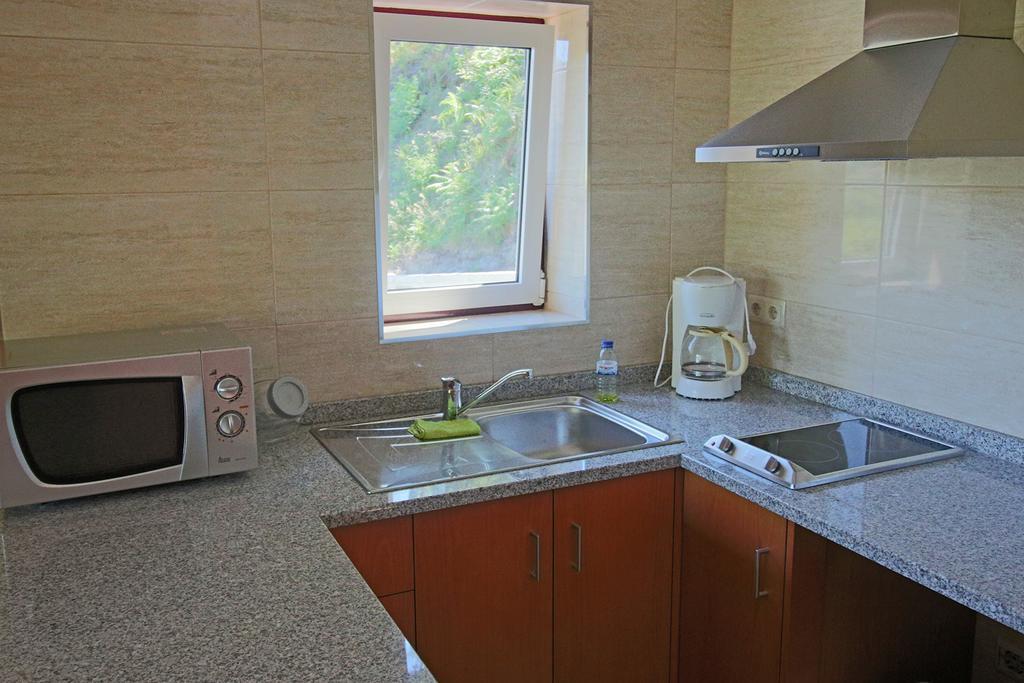 בית הארחה טראס דה בורו 	Encostas Da Torre מראה חיצוני תמונה